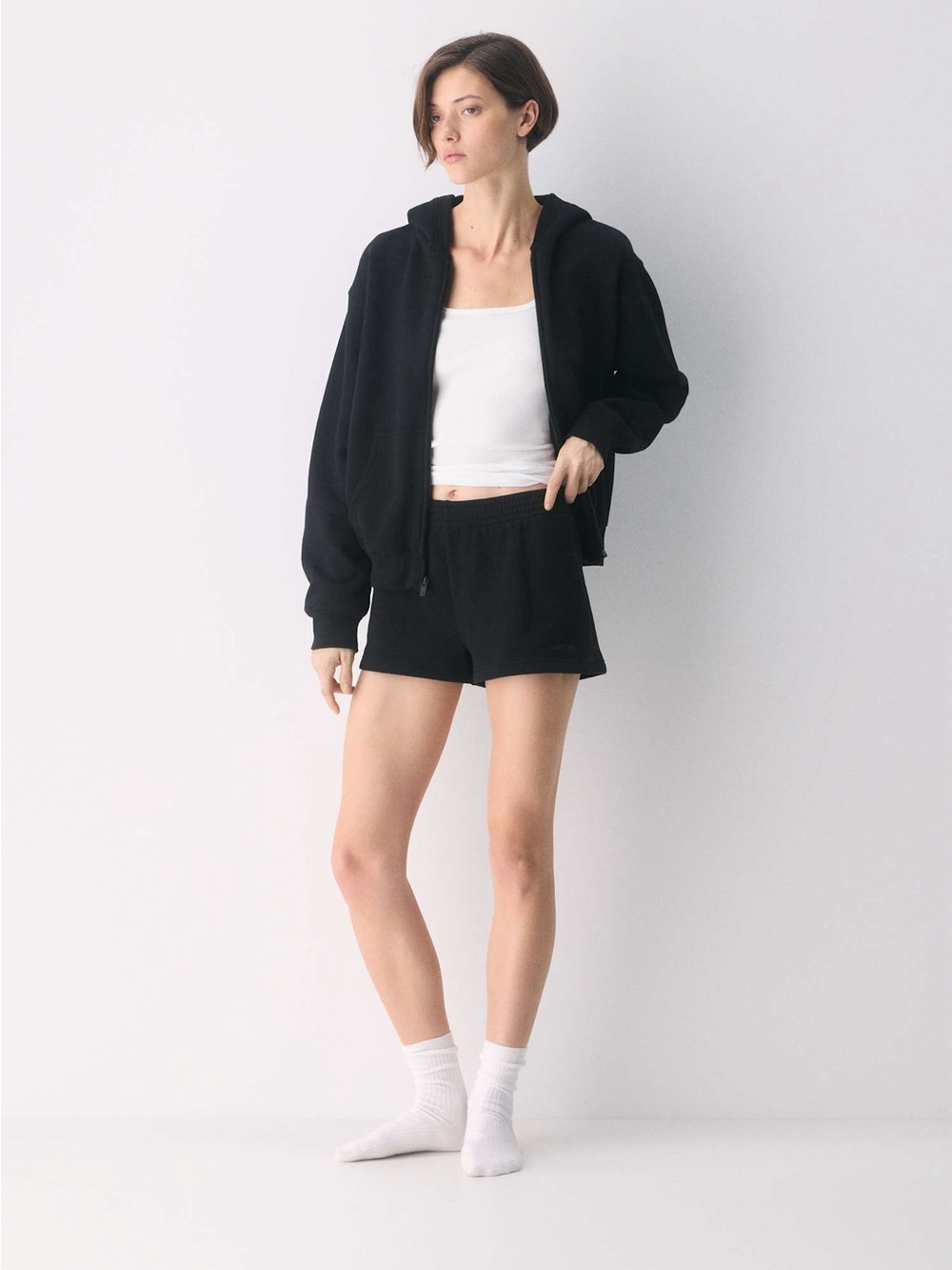 Aritzia TNA Sweatfleece Airy Terry Perfect Fit Micro Short